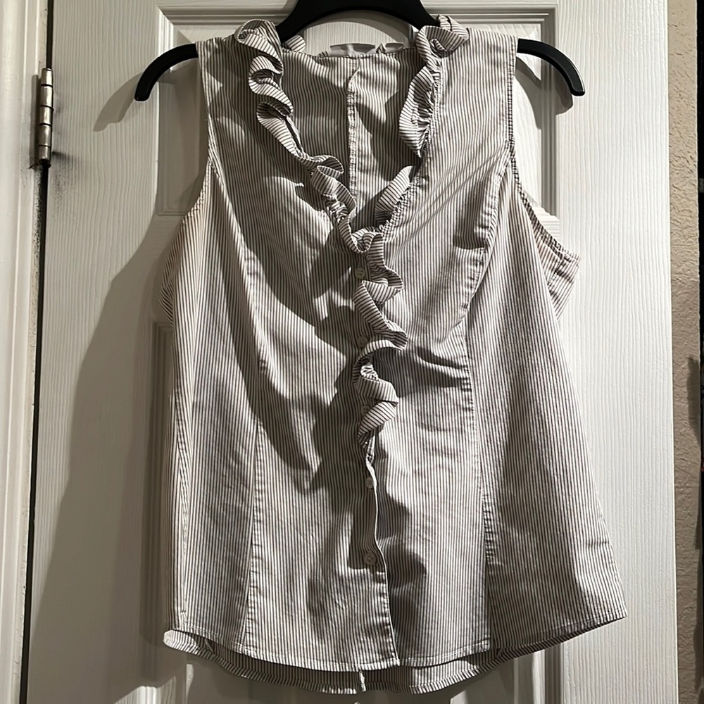 No Sleeve Button Down
